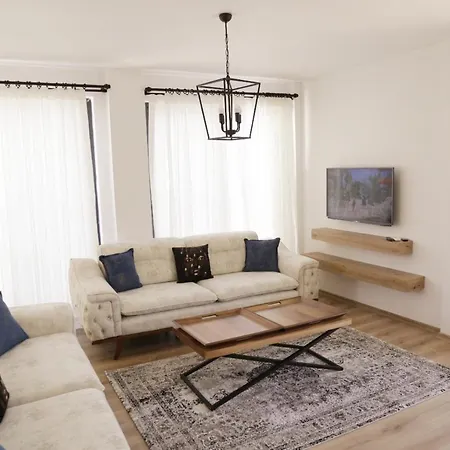 Villa Myra デムレ